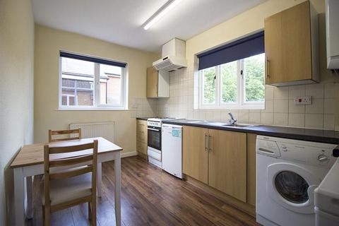 2 bedroom flat to rent, Flat 5, 224 North Sherwood Street, Nottingham, NG1 4EB