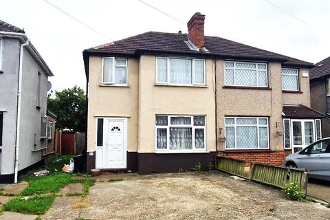17 Leven Way, Hayes, UB3 2SR