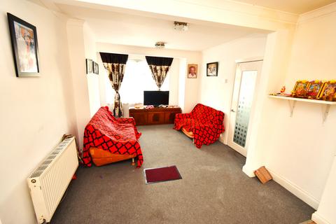 17 Leven Way, Hayes, UB3 2SR
