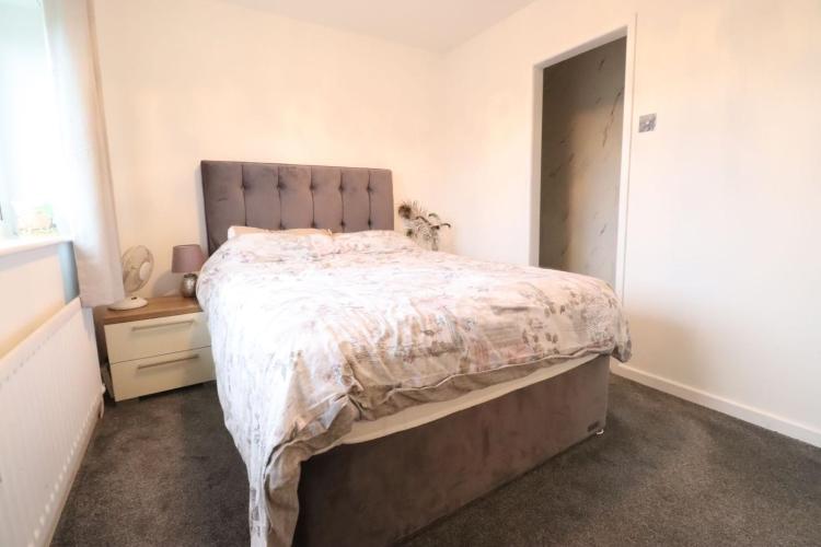 Bedroom (Double) with Ensuite