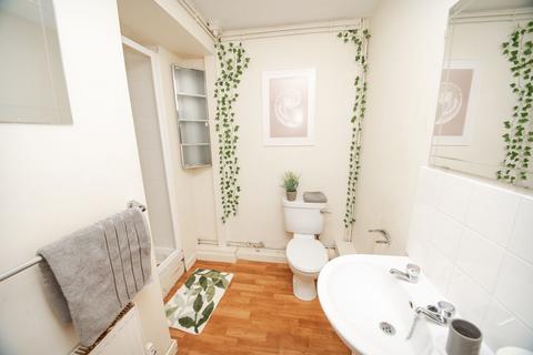 undefined, Flat 5, 15a, Arthur Street, Nottingham, NG7 4DW