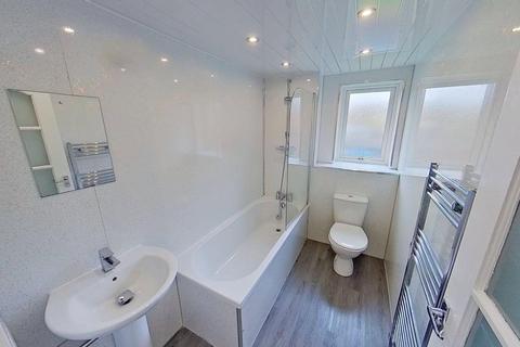 2 bedroom flat to rent, Mill Street, Bridgeton, Glasgow, G40