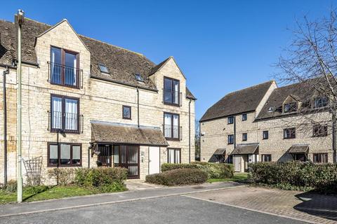 1 bedroom flat for sale, Beechgate,  Witney,  OX28