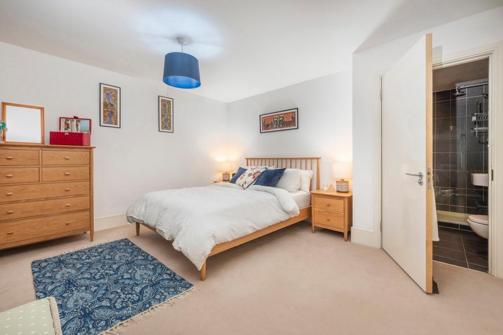 Southstand Apartments, Highbury Stadium Square, London 2 bed flat for