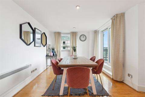 2 bedroom flat for sale - Bridge House, 18 St. George Wharf, London