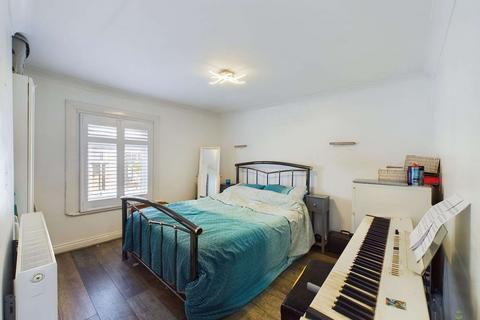 11 Erith Road, Bexleyheath, DA7 6BS