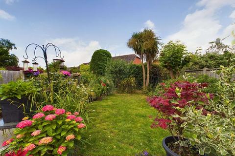 38 Eynsford Crescent, Bexley, DA5 3JF