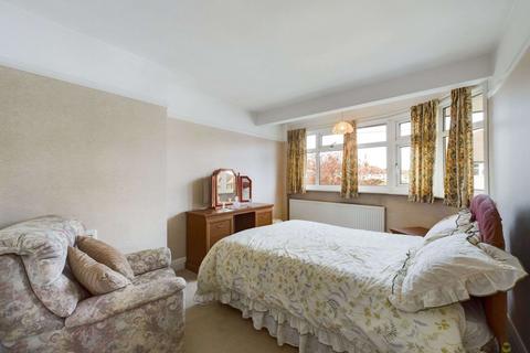 8 Glengall Road, Bexleyheath, DA7 4AL
