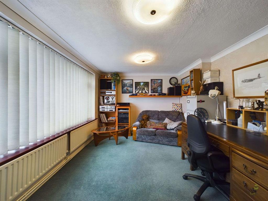 Bedroom 2 (Double)