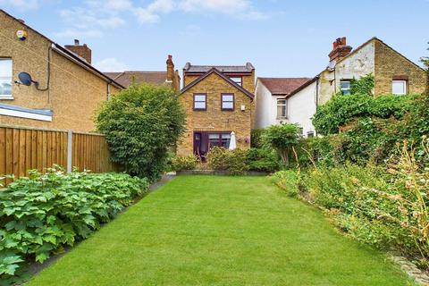 3 bedroom detached house for sale, Oaklands Road, Bexleyheath DA6 7AJ