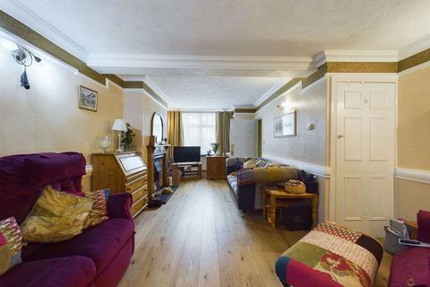 21 Sunland Avenue, Bexleyheath, DA6 8LP
