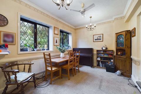 21 Sunland Avenue, Bexleyheath, DA6 8LP