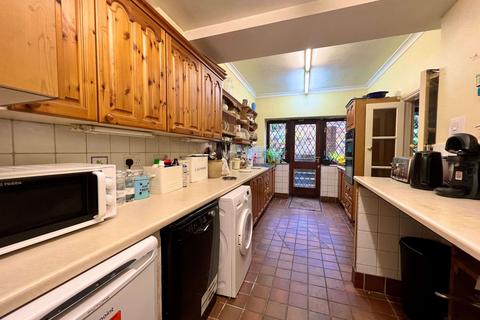 21 Sunland Avenue, Bexleyheath, DA6 8LP