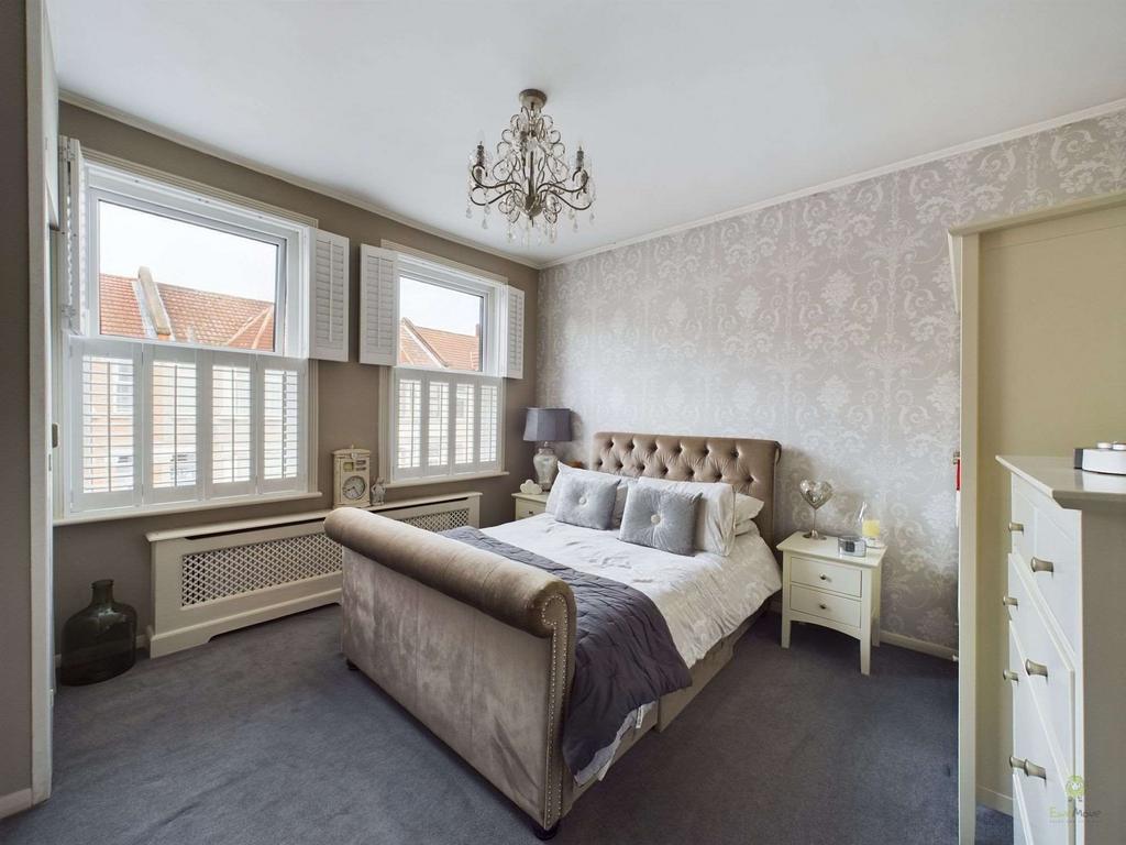 Bedroom 1 (Double)