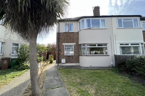 48 Russell Close, Bexleyheath, DA7 4HX