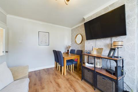 48 Russell Close, Bexleyheath, DA7 4HX