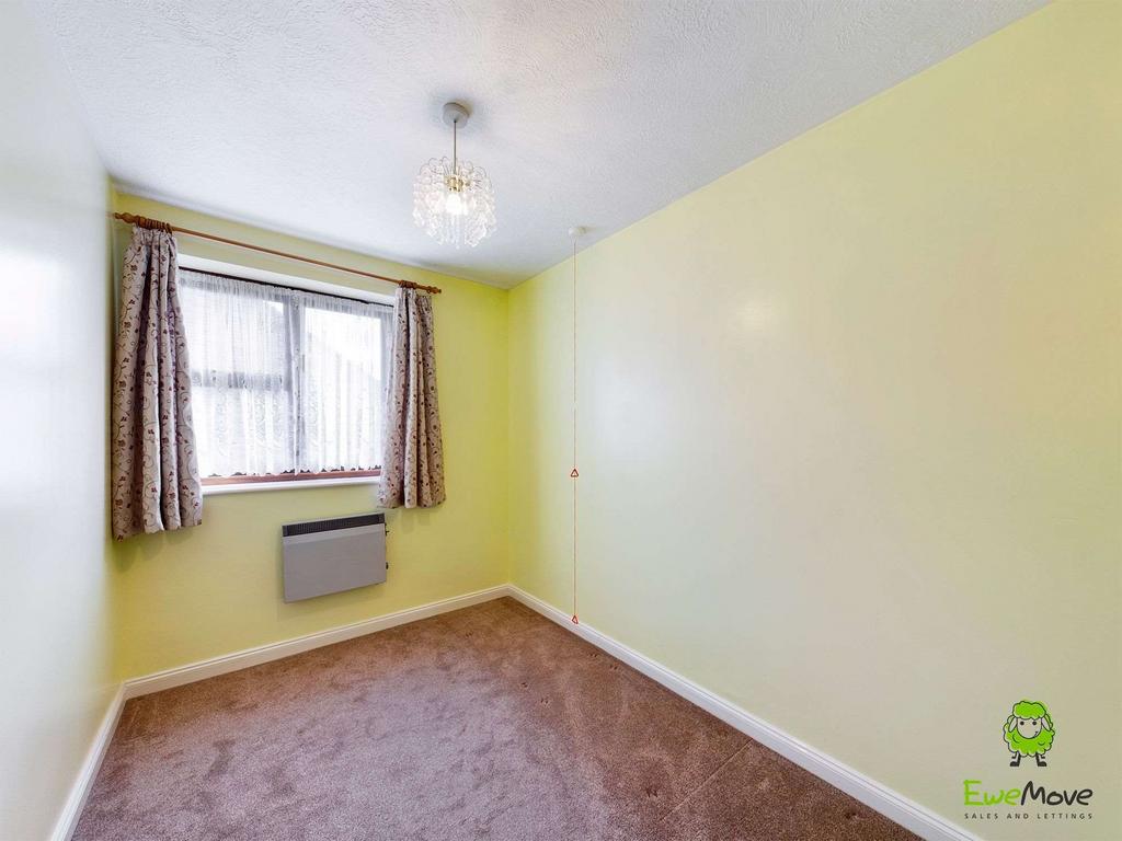 Bedroom 2 (Double)
