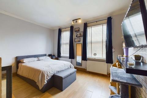 165 Brook Street, Erith, DA8 1EB