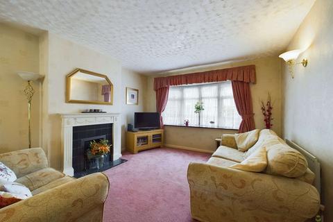 29 Eastry Road, Erith, DA8 1NW