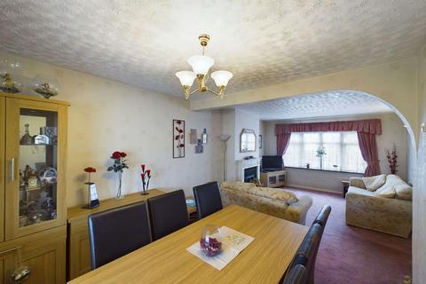 29 Eastry Road, Erith, DA8 1NW