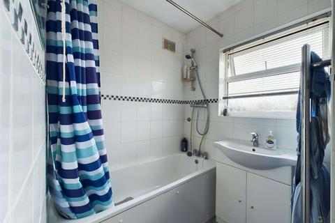 29 Eastry Road, Erith, DA8 1NW