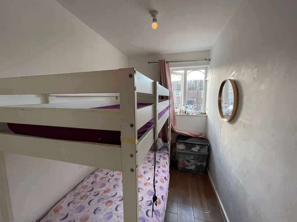 Bedroom 4 (Single)