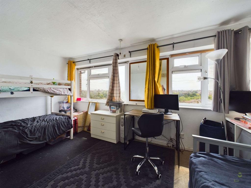 Bedroom 1 (Double)