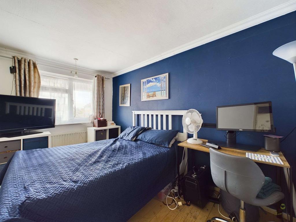 Bedroom 2 (Double)