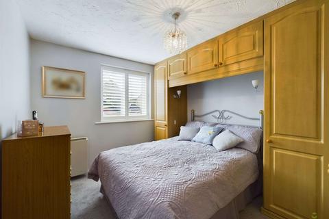 94 Shortlands Close, Belvedere, DA17 5QY