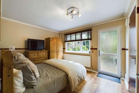 65 Upper Park Road, Belvedere, DA17 6EN