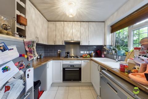 55 Duriun Way, Erith, DA8 2HG
