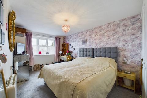 2 bedroom flat for sale, Court Lodge, 23 Erith Road, Belvedere, Kent, DA17