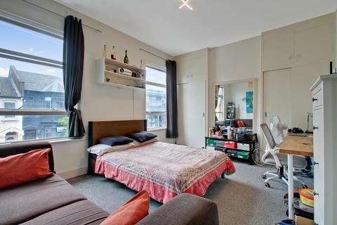 2 bedroom maisonette for sale, Villiers Road, London NW2