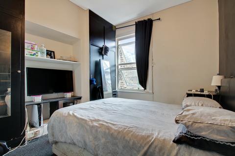 2 bedroom maisonette for sale - Villiers Road, London NW2