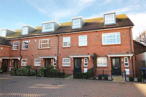 3 bedroom terraced house to rent, Park Road, Worthing, West Sussex, BN11