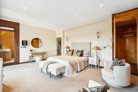 6 bedroom detached house to rent, Castelnau, Barnes, London, SW13