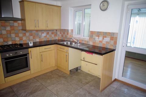 43 Charleston Close, Feltham, TW13 7LJ
