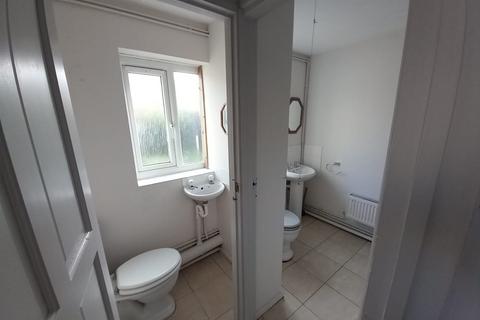 1 bedroom in a house share to rent, Windsor St, Swansea