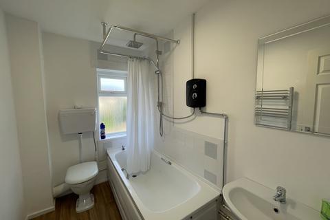 1 bedroom apartment to rent, Beacons View, Neath