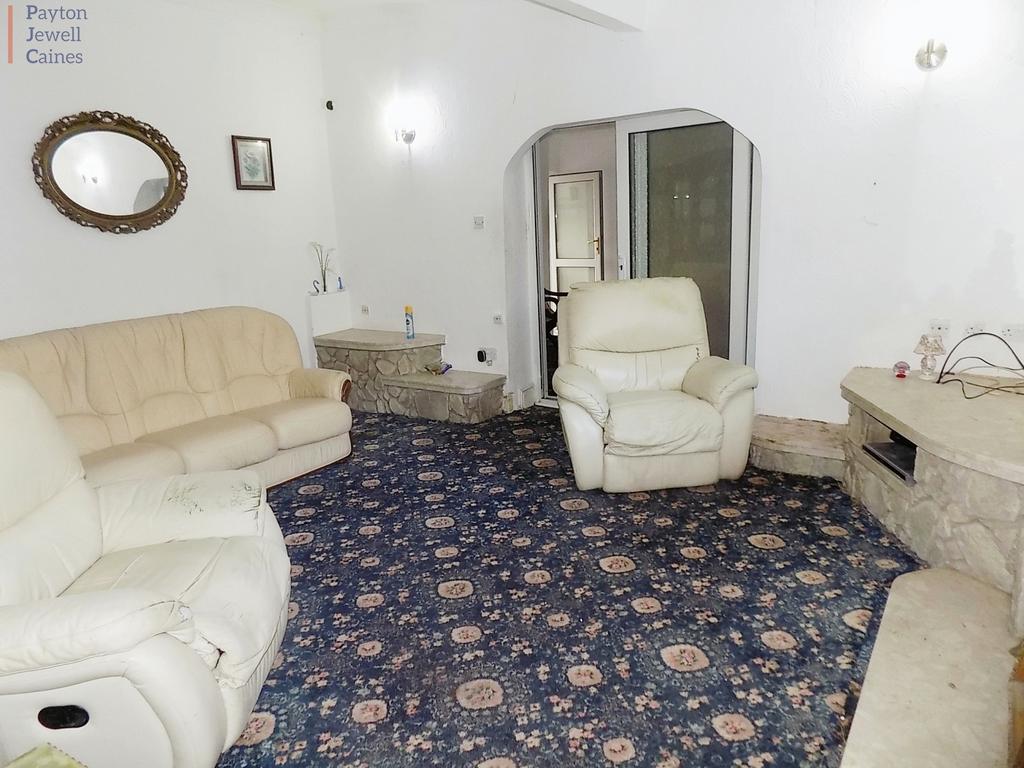 Bryntirion Hill, Bridgend, Bridgend County. CF31 4DA 5 bed detached