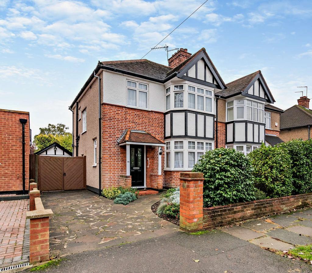 Boldmere Road, Eastcote, Pinner HA5 3 bed semidetached house for sale