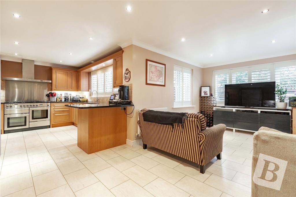 Kitchen/Dining Area