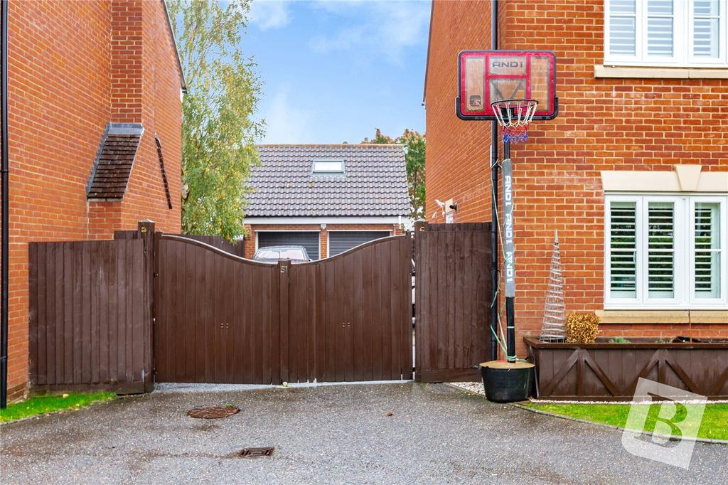 Driveway Entrance
