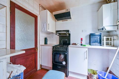 90 Albacore Crescent, London, SE13 7HP