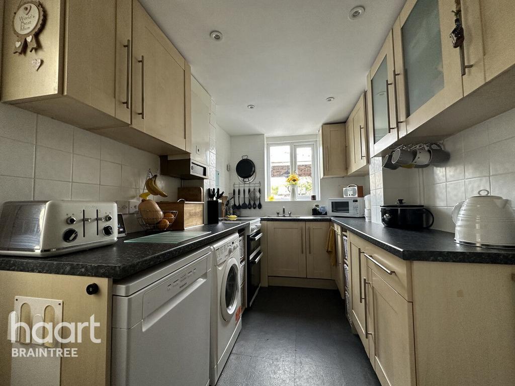 Cressing Road, Braintree 2 bed terraced house for sale £250,000
