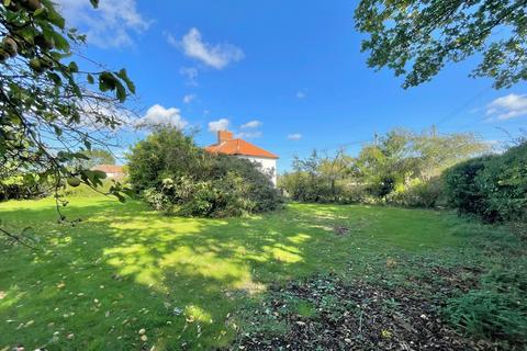 4 bedroom detached house for sale, North Lopham Road, Kenninghall, Norwich, Norfolk, NR16 2DT