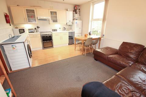 4 bedroom flat to rent - 33b South Road, West Bridgford, Nottingham, NG2 7AG