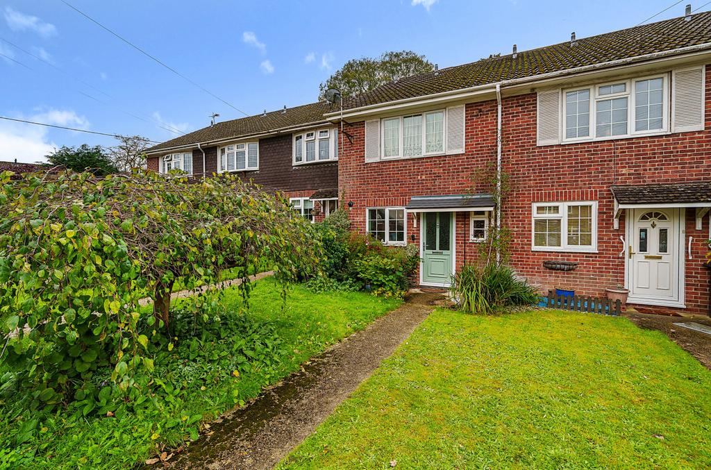 Five Acres Close, Lindford, Hampshire, GU35 3 bed terraced house for
