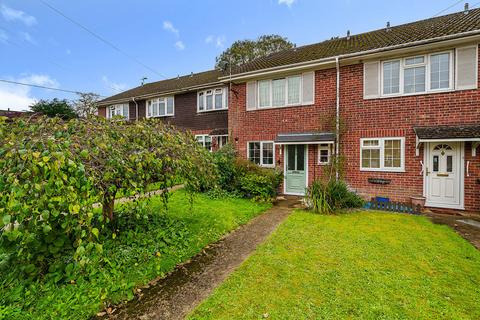 4 Five Acres Close, Lindford, Bordon, GU35 0SJ