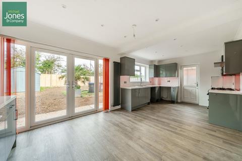 3 bedroom detached house to rent, The Templars, Worthing, West Sussex, BN14